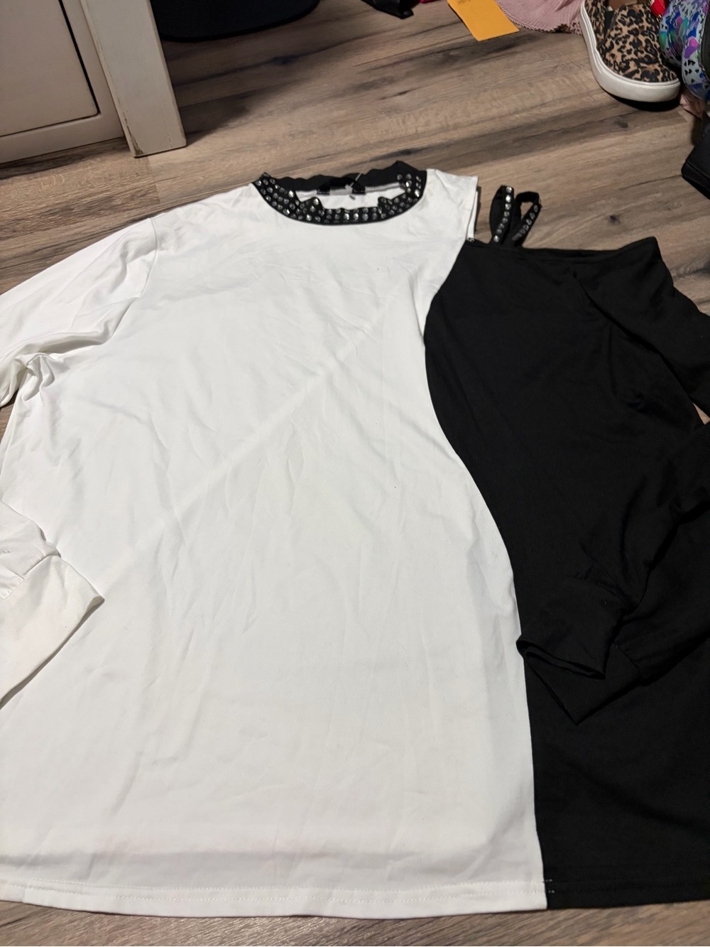 Black and White Long Sleeve Contrast Tee with Embellished Neckline- 5x